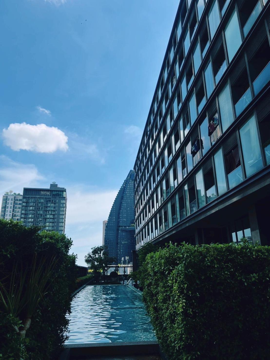 Apartment Luxury Skywalk Bts Thonglor Pool Gym And Netflix *